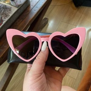 New pink heart shaped sunglasses